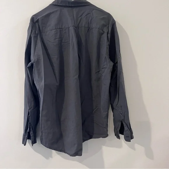 Patagonia Men’s Organic Cotton Button Up Gray Shirt With Front Pockets Medium LS - Picture 6 of 6